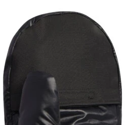 Front Page -Left Hand Golf 2021coldrdywintermittsblack2